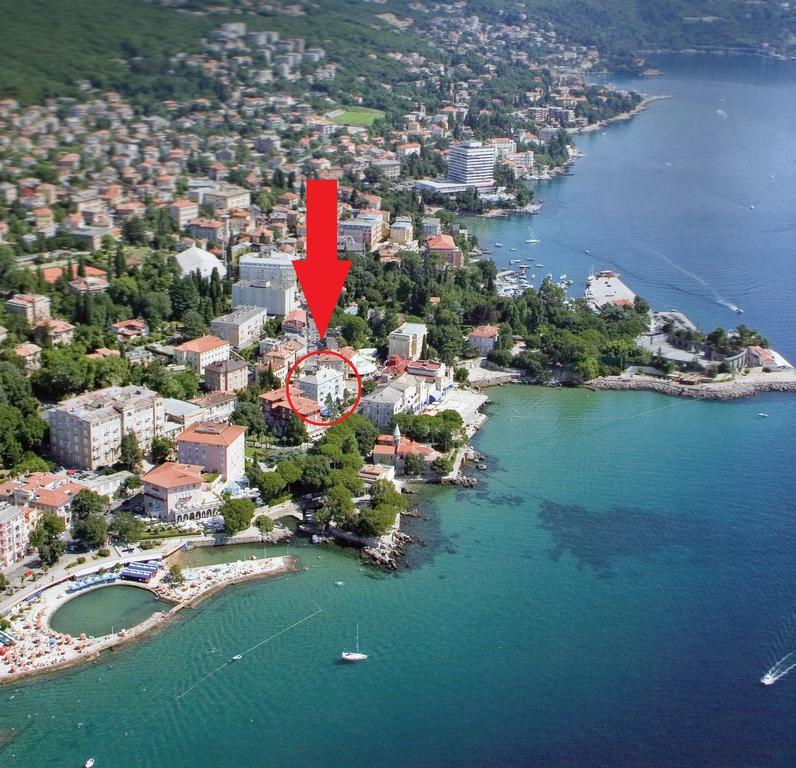 Apartments Villa Devana Opatija Rom bilde
